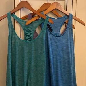 3 lulus tanks.  Tags removed.  Perfect condition size 6